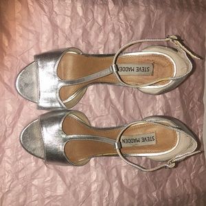 Steve Madden Silver Heels